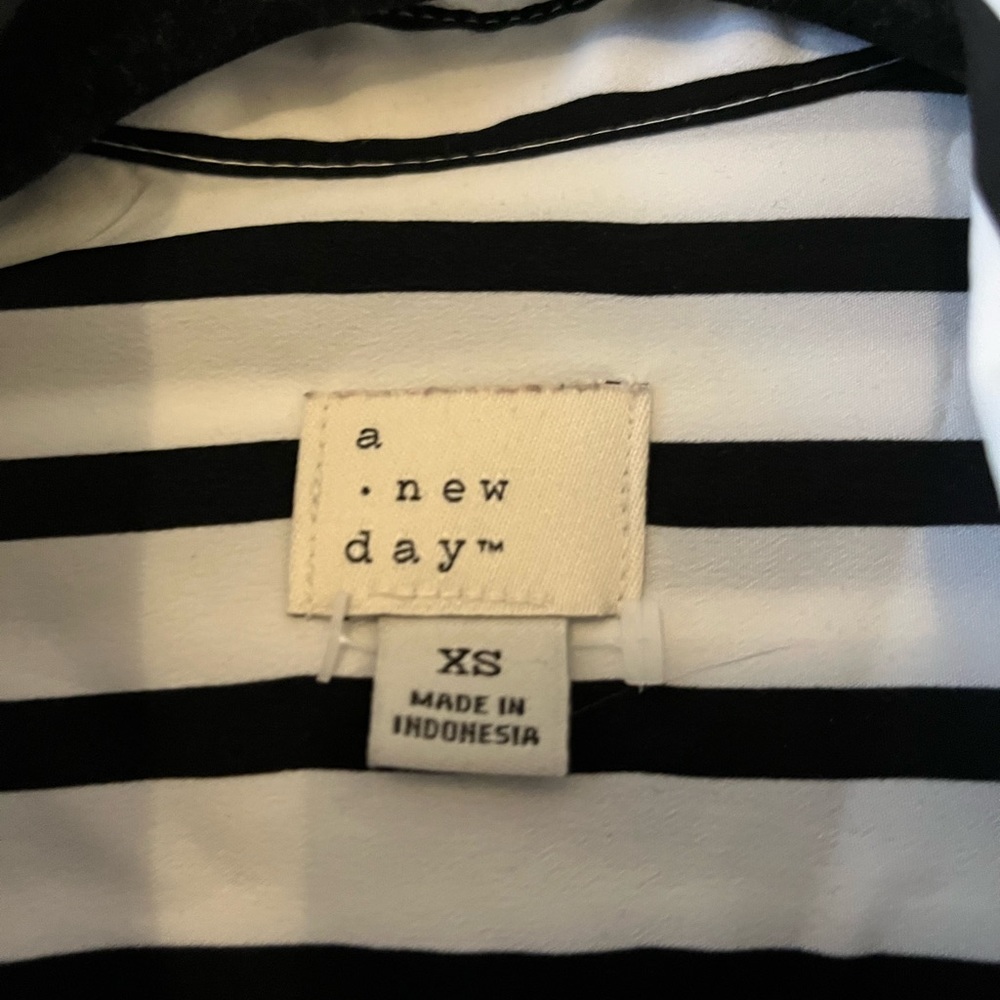 Target work blouse - Picture 3 of 4